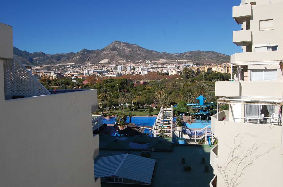 Condominium in Benalmadena, Andalusia 10153195