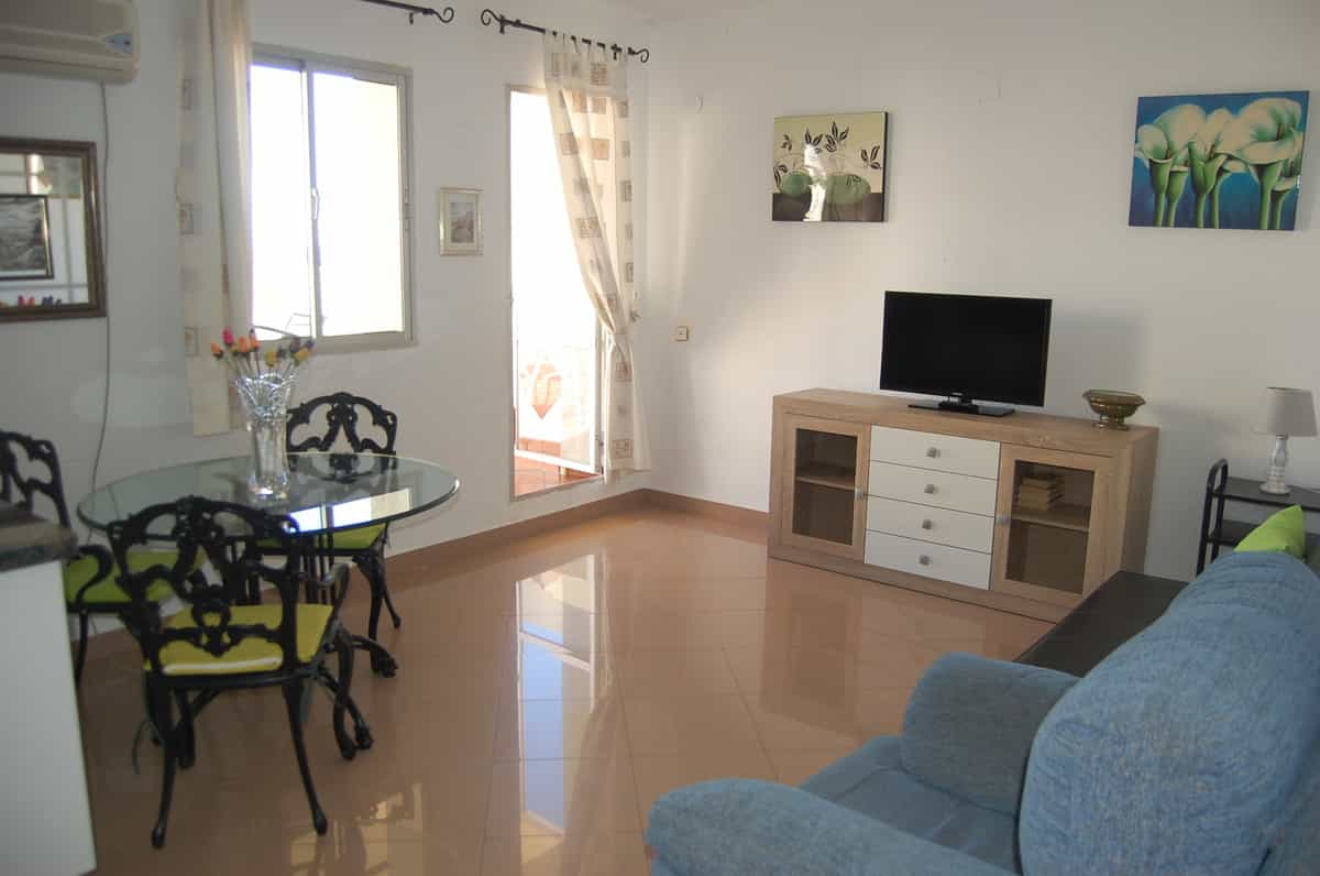 Condominium in Benalmadena, Andalusia 10153195