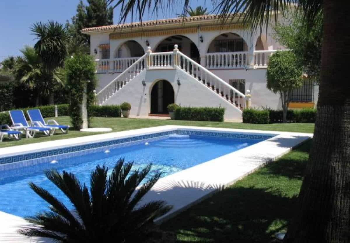 Talo sisään Benahavis, Andalusia 10153198