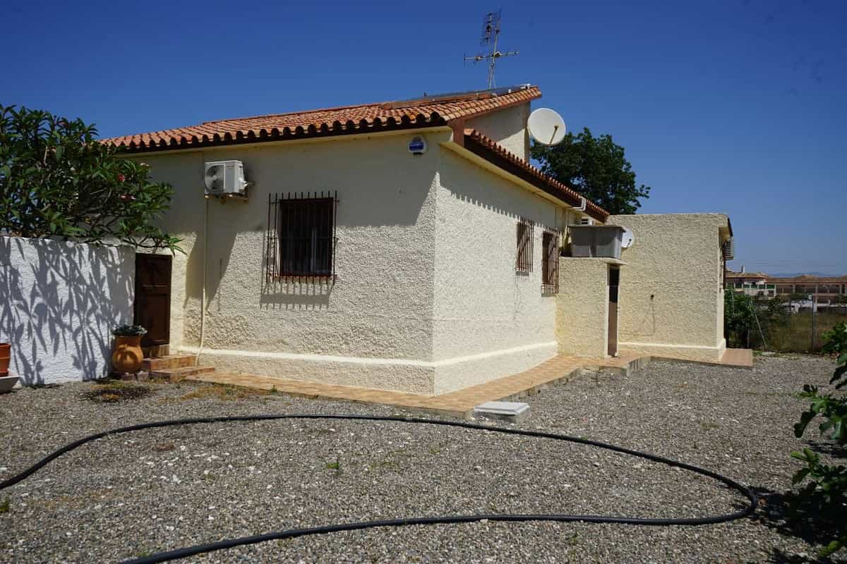 House in Alhaurín de la Torre, Andalucía 10153273