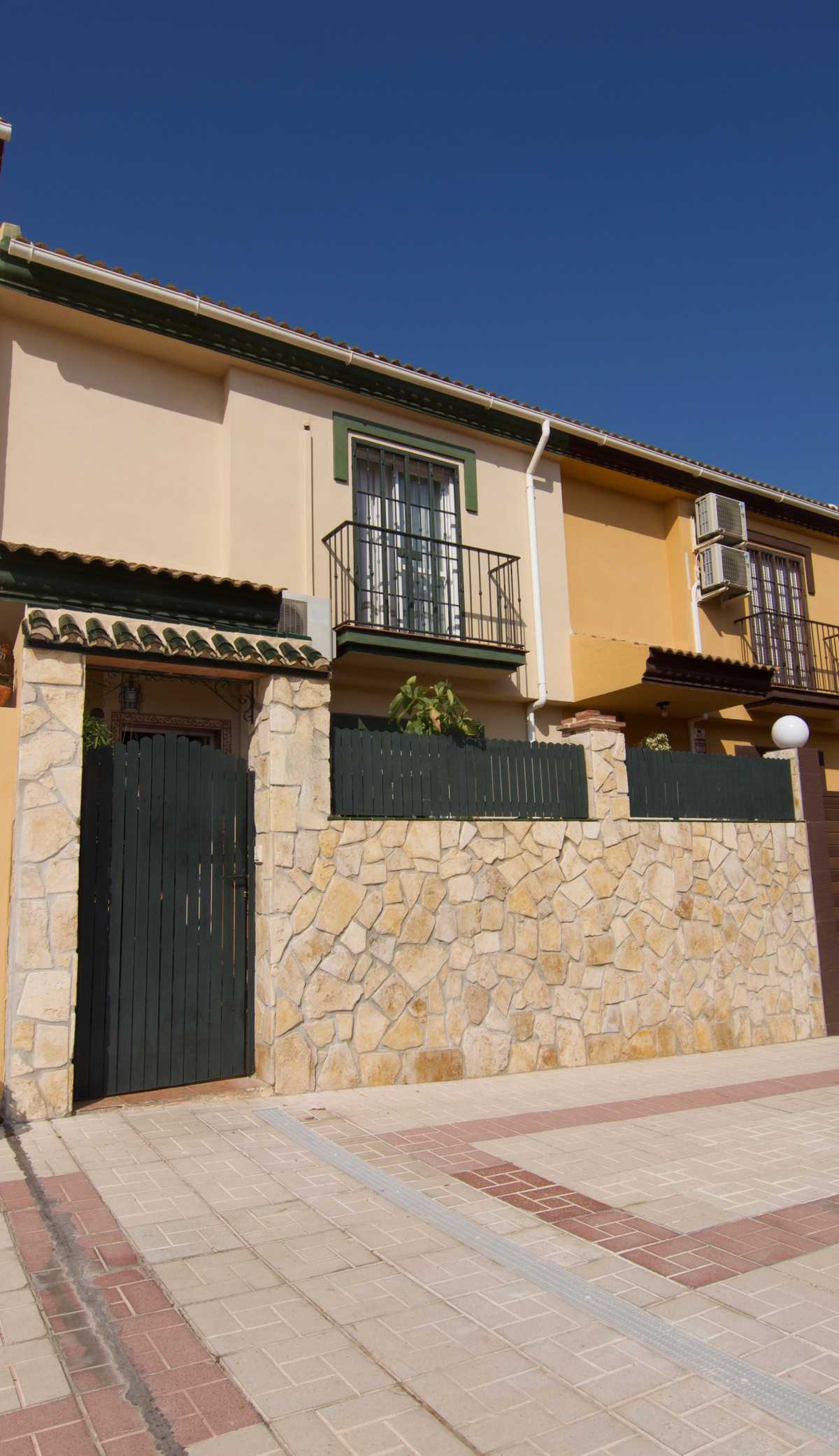 House in Alhaurín de la Torre, Andalucía 10153331