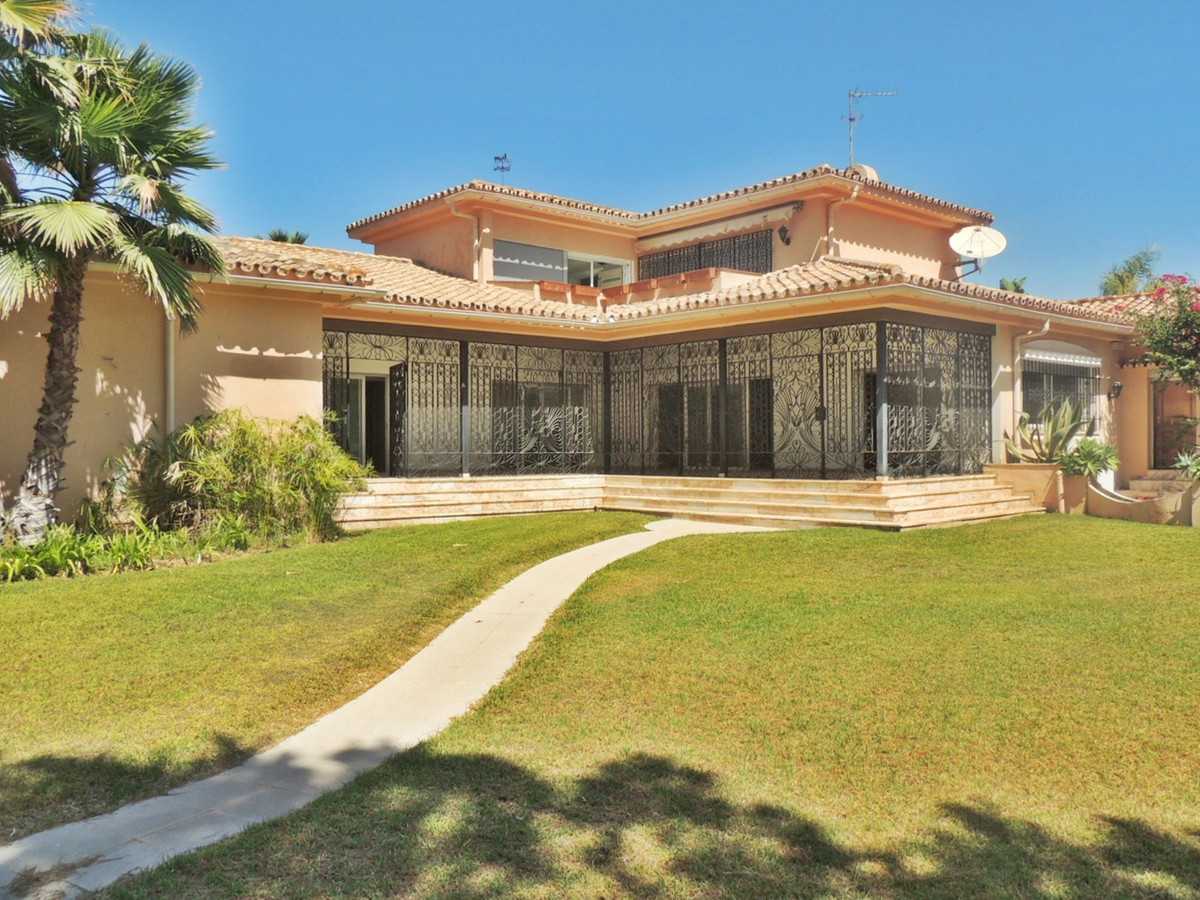 Huis in San Pedro de Alcántara, Andalusië 10153334