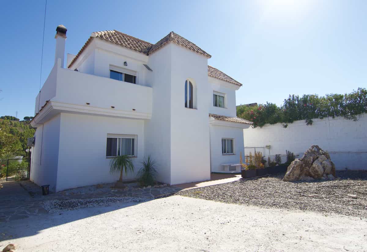 σπίτι σε Alhaurín de la Torre, Andalucía 10153354