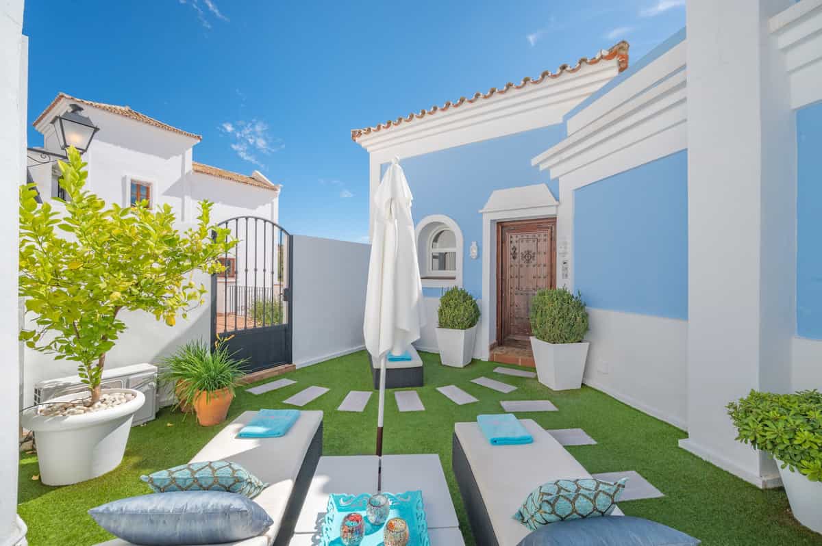 House in Benahavis, Andalusia 10153395
