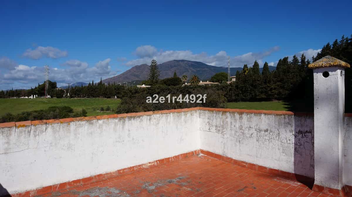 Land in Estepona, Andalusië 10153464