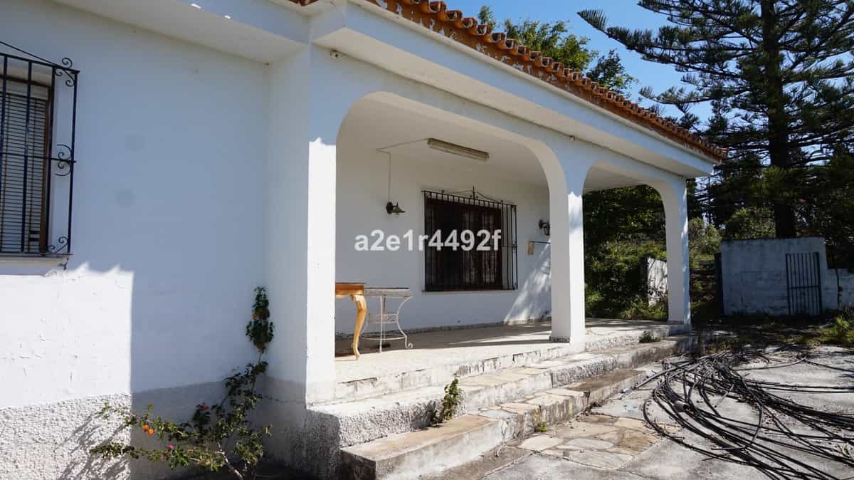 Land in Estepona, Andalusia 10153464