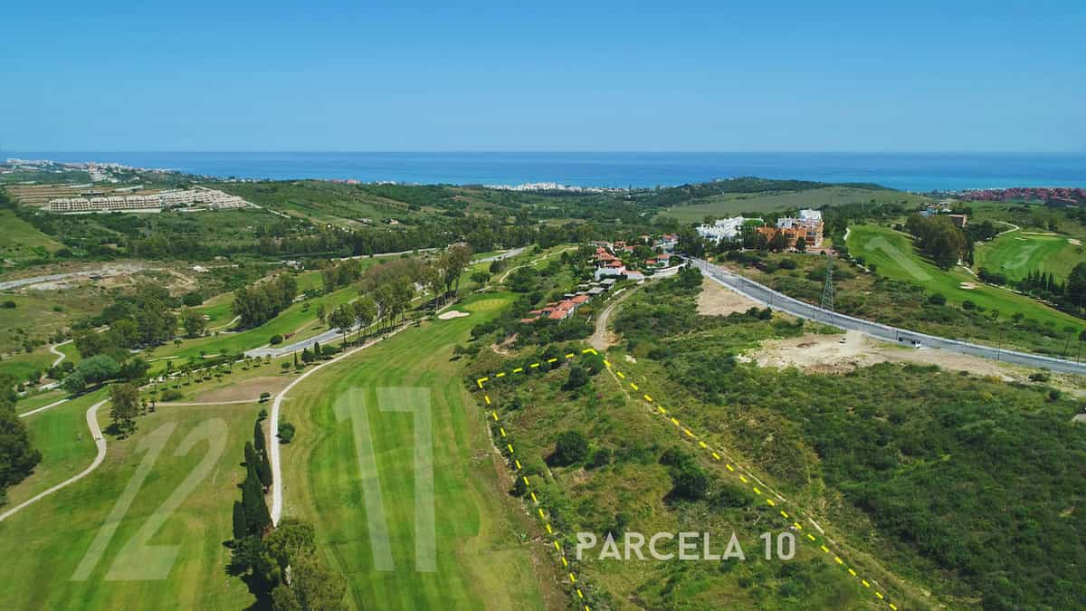 Land in Estepona, Andalusia 10153472