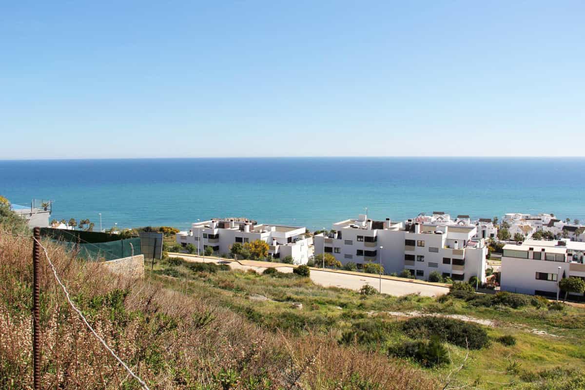 Land in Estepona, Andalusië 10153478