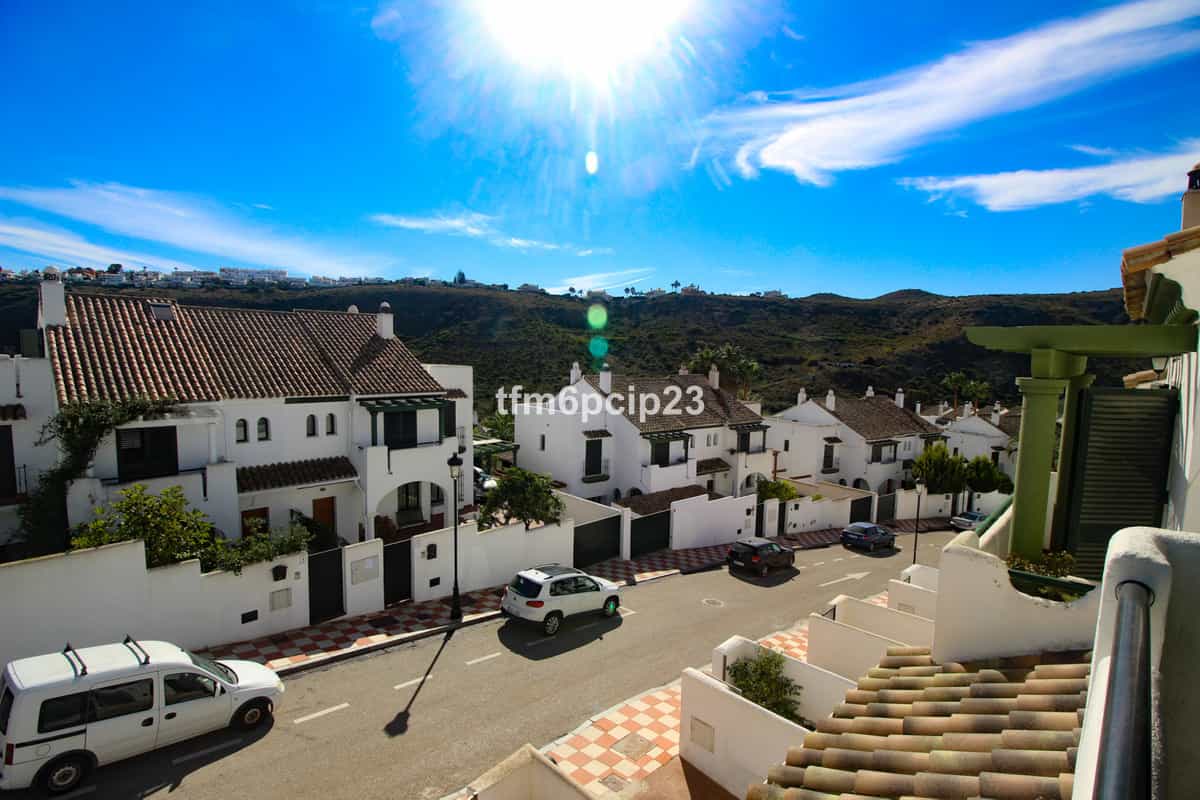 House in Castillo de Sabinillas, Andalusia 10153483