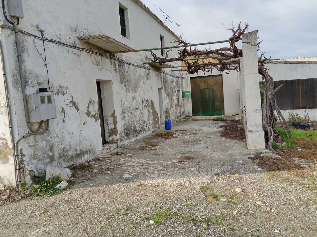 Talo sisään Alhaurin el Grande, Andalusia 10153620