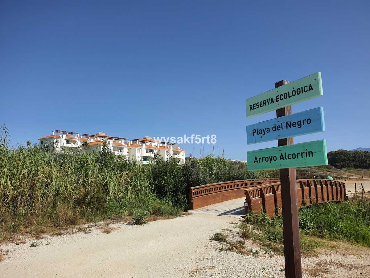 σπίτι σε Puerto de la Duquesa, Andalusia 10153797