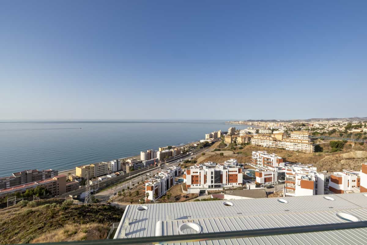 Eigentumswohnung im Benalmádena, Andalucía 10153847