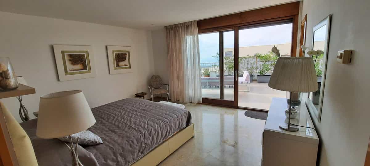 Condominium in Espinosa de los Monteros, Castille-Leon 10153920