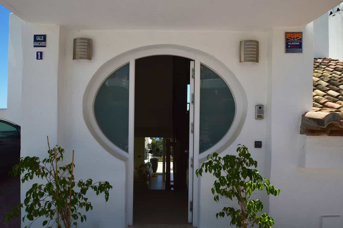 House in Arroyo de la Miel, Andalusia 10154141
