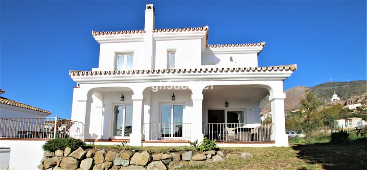 Будинок в Benalmádena, Andalucía 10154174