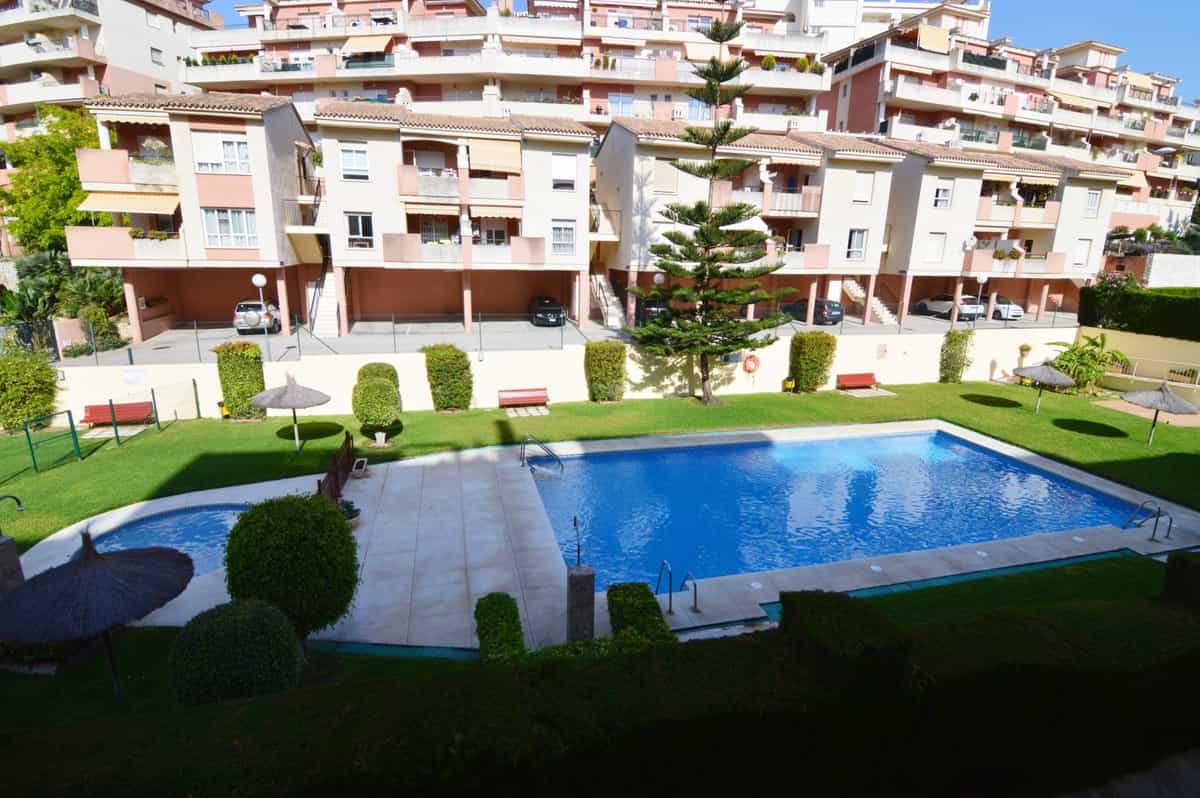 Condominium in Benalmadena, Andalusia 10154212