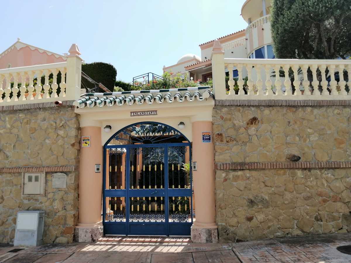 House in Arroyo de la Miel, Andalusia 10154225