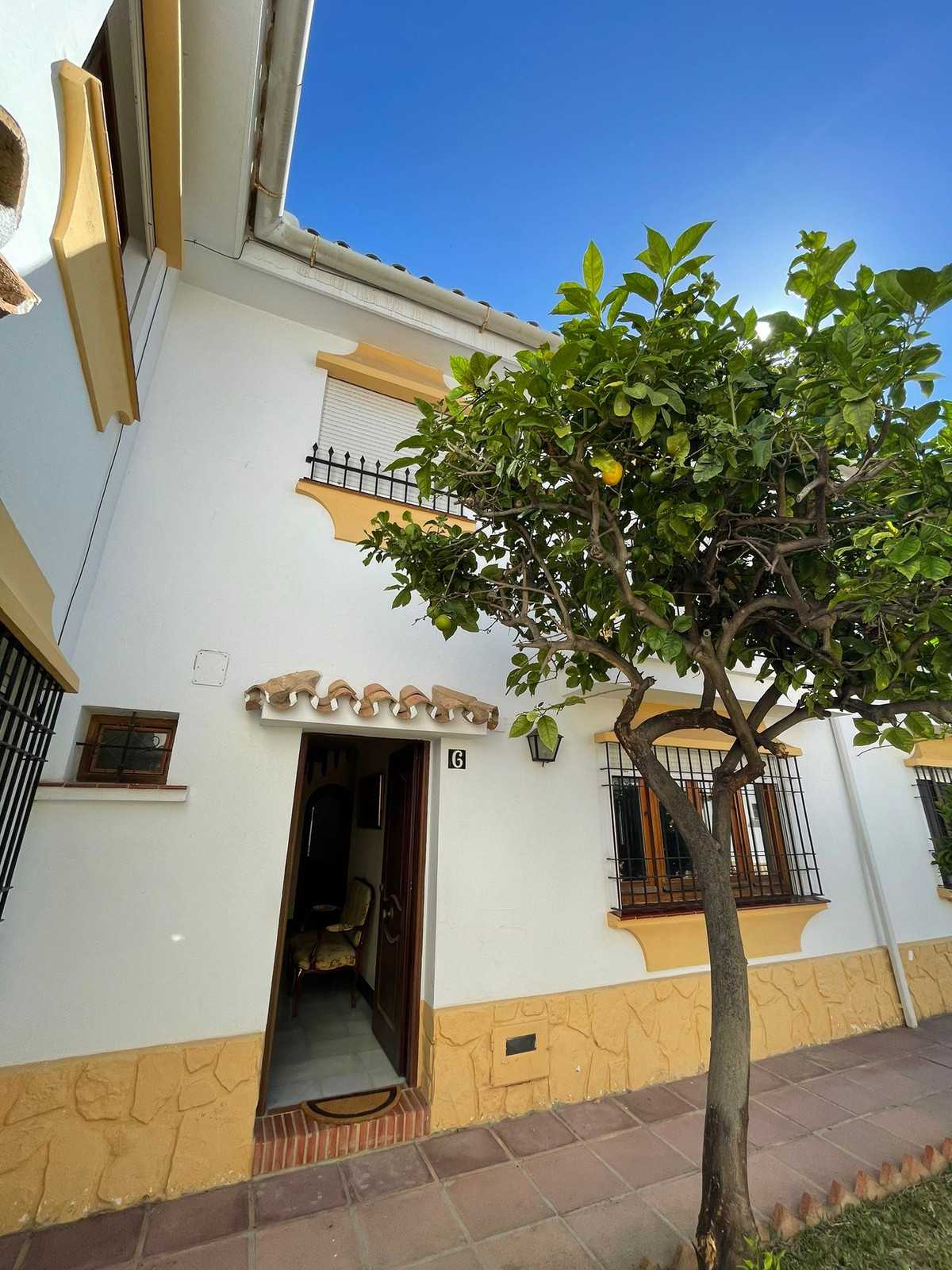 Casa nel Fuengirola, Andalucía 10154331