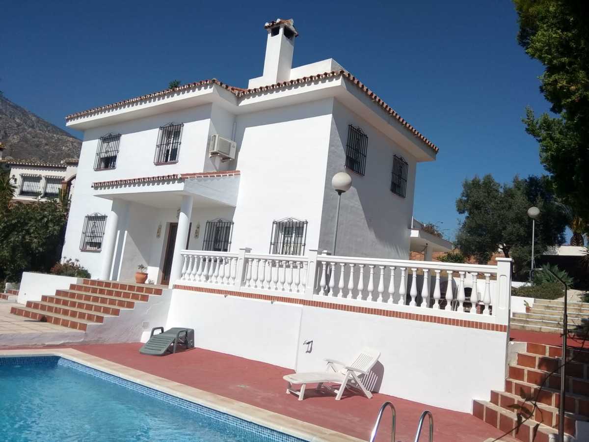 House in Arroyo de la Miel, Andalusia 10154383