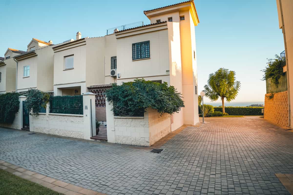 House in Benalmadena, Andalusia 10154683