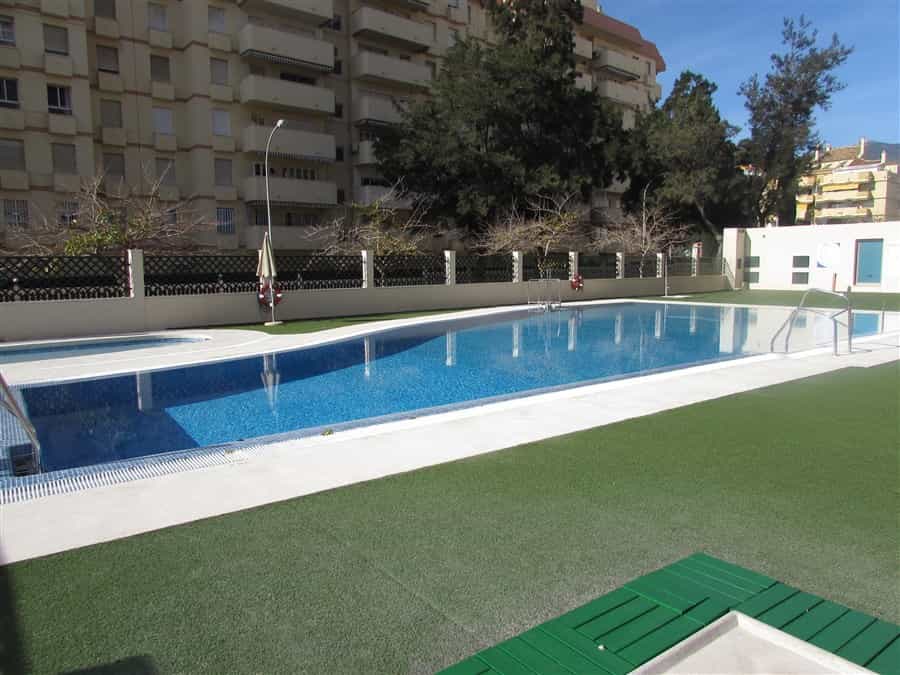 Condominium in Benalmadena, Andalusia 10154804