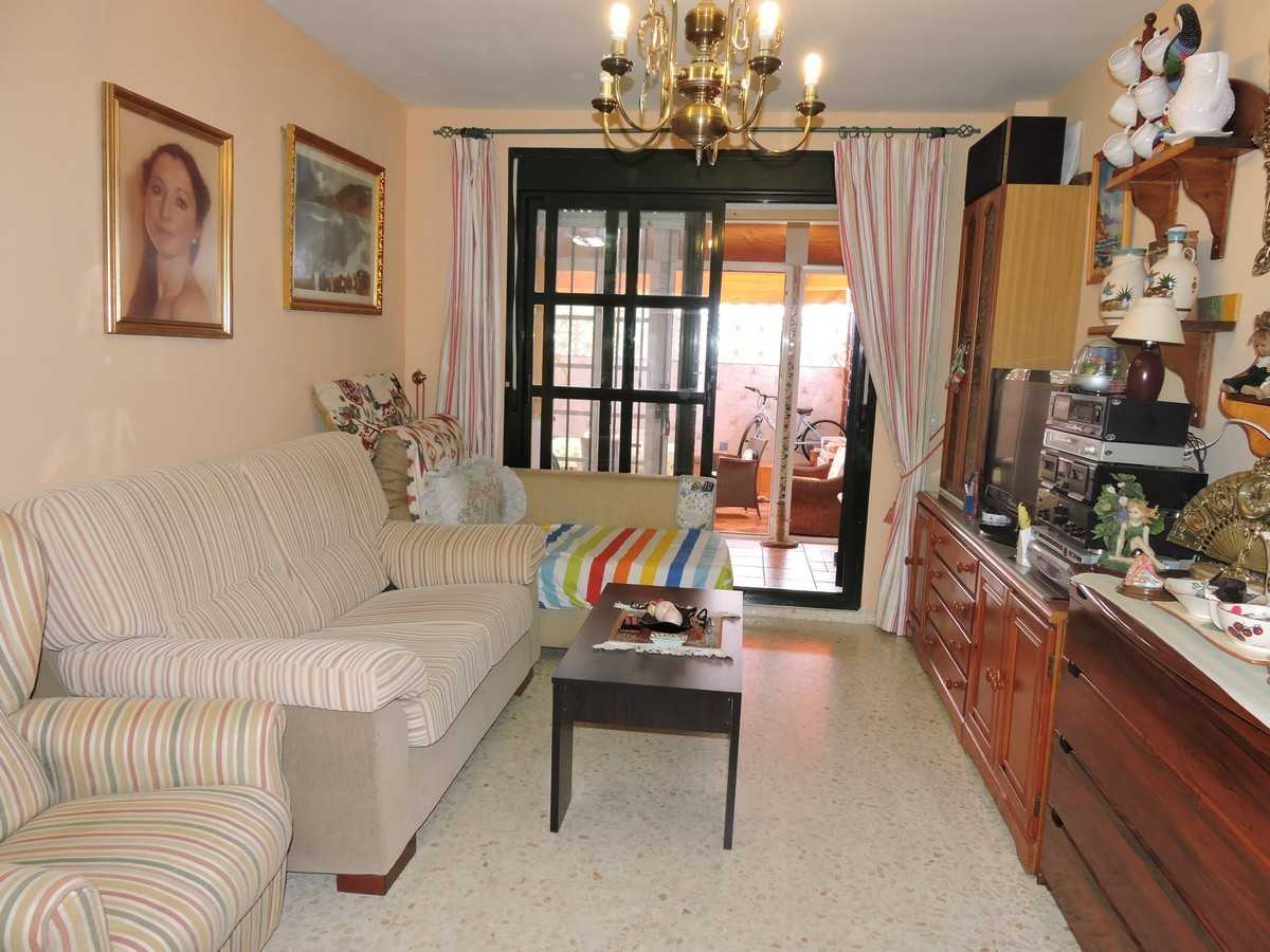 Condominium in Castillo de Sabinillas, Andalusia 10154830