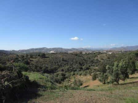 Land in Fuengirola, Andalusia 10154995