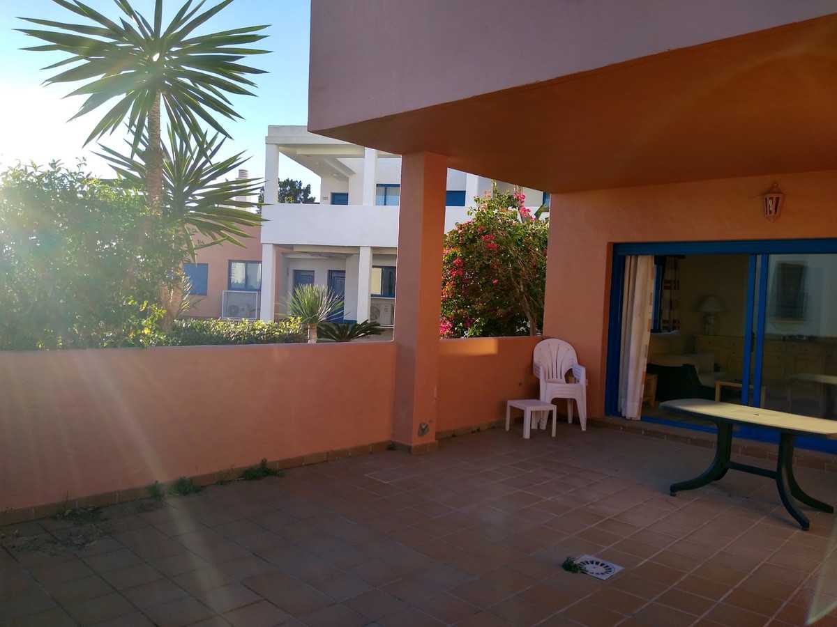 Eigentumswohnung im Puerto de la Duquesa, Andalusia 10155060