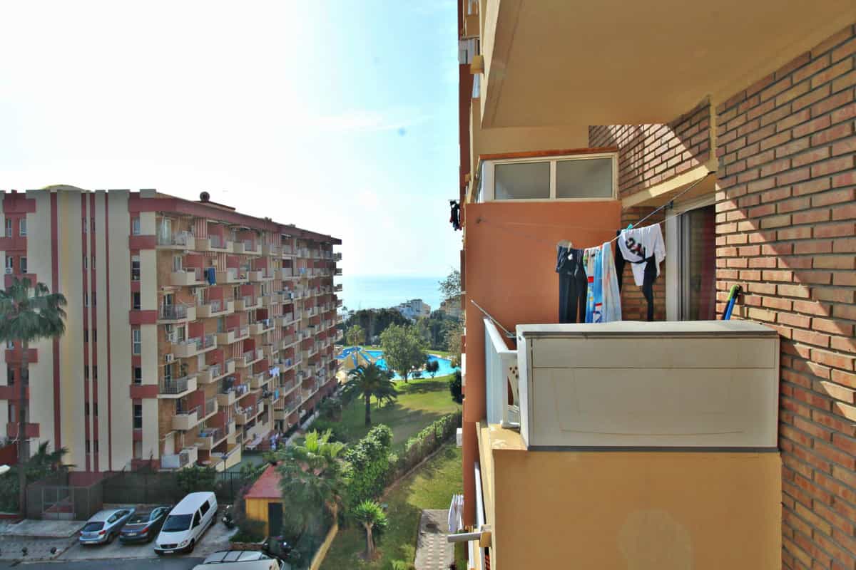 Condominium in Benalmadena, Andalusia 10155115