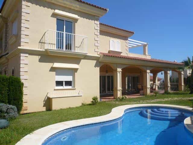House in Fuengirola, Andalusia 10155336