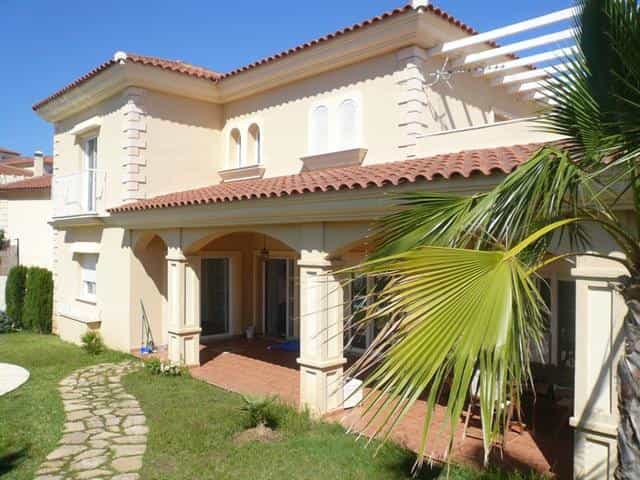 House in Fuengirola, Andalusia 10155336