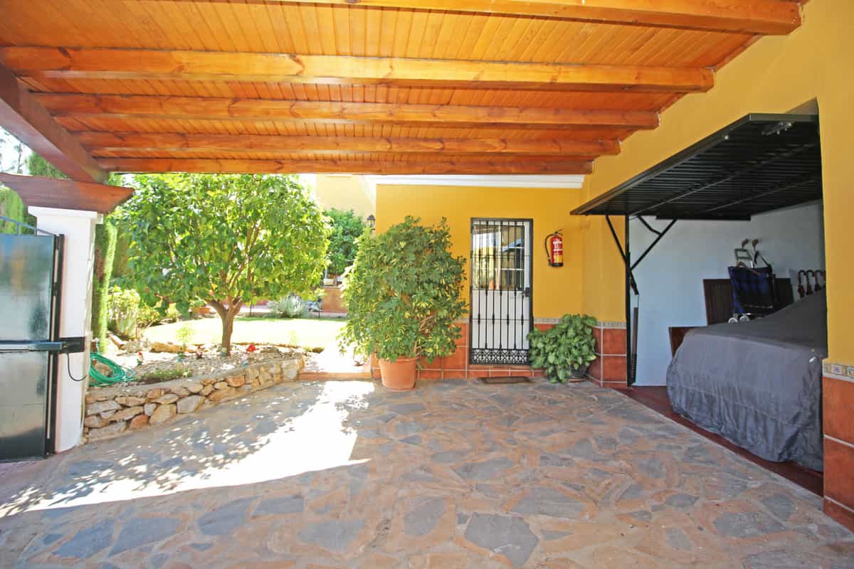 房子 在 Benalmádena, Andalusia 10155811