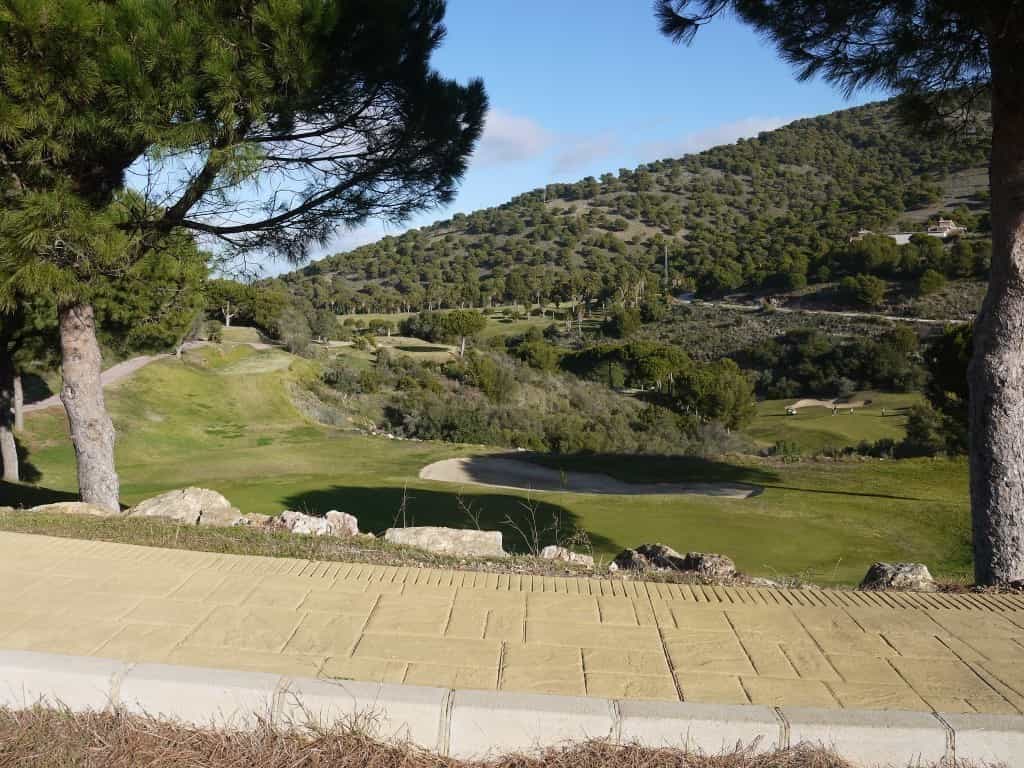 Land in Ojen, Andalusia 10156436