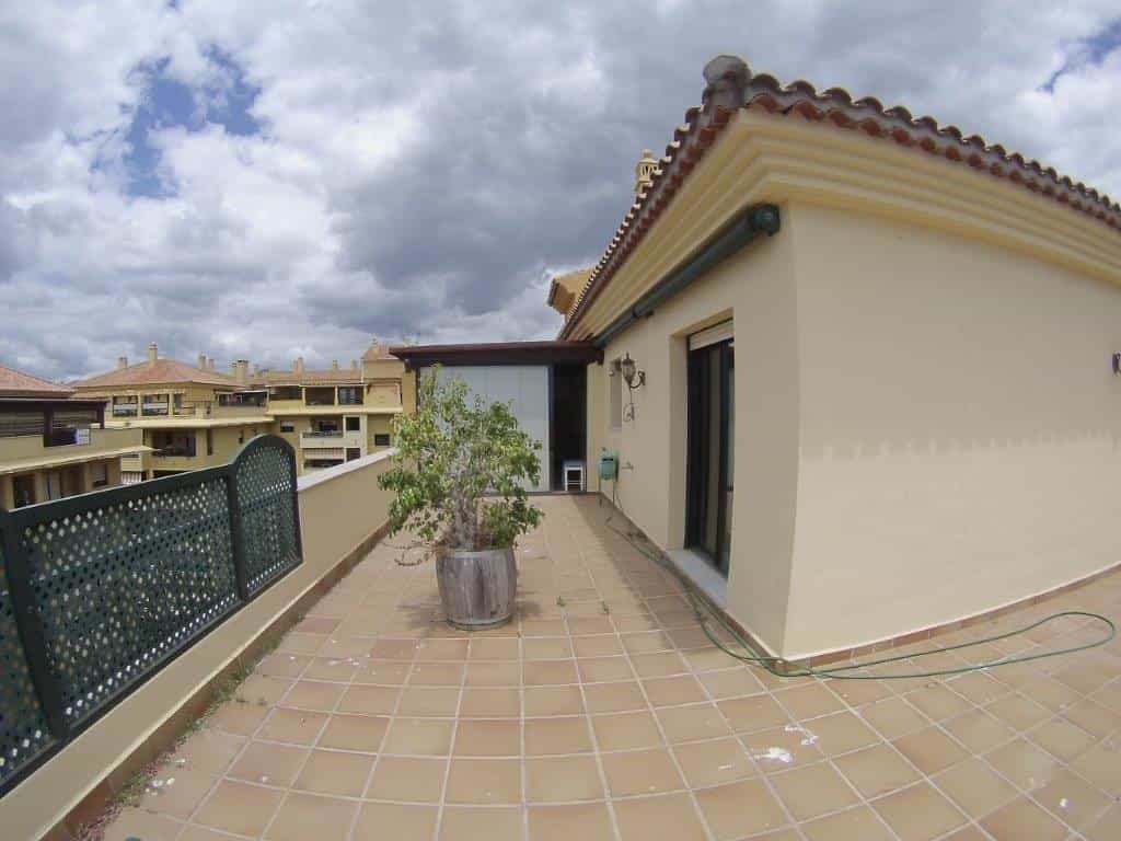 Eigentumswohnung im Marbella, Andalucía 10156468