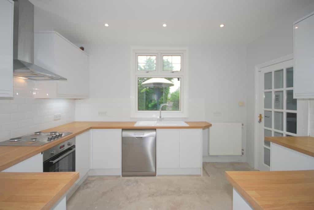 House in Elmers End, Bromley 10156471