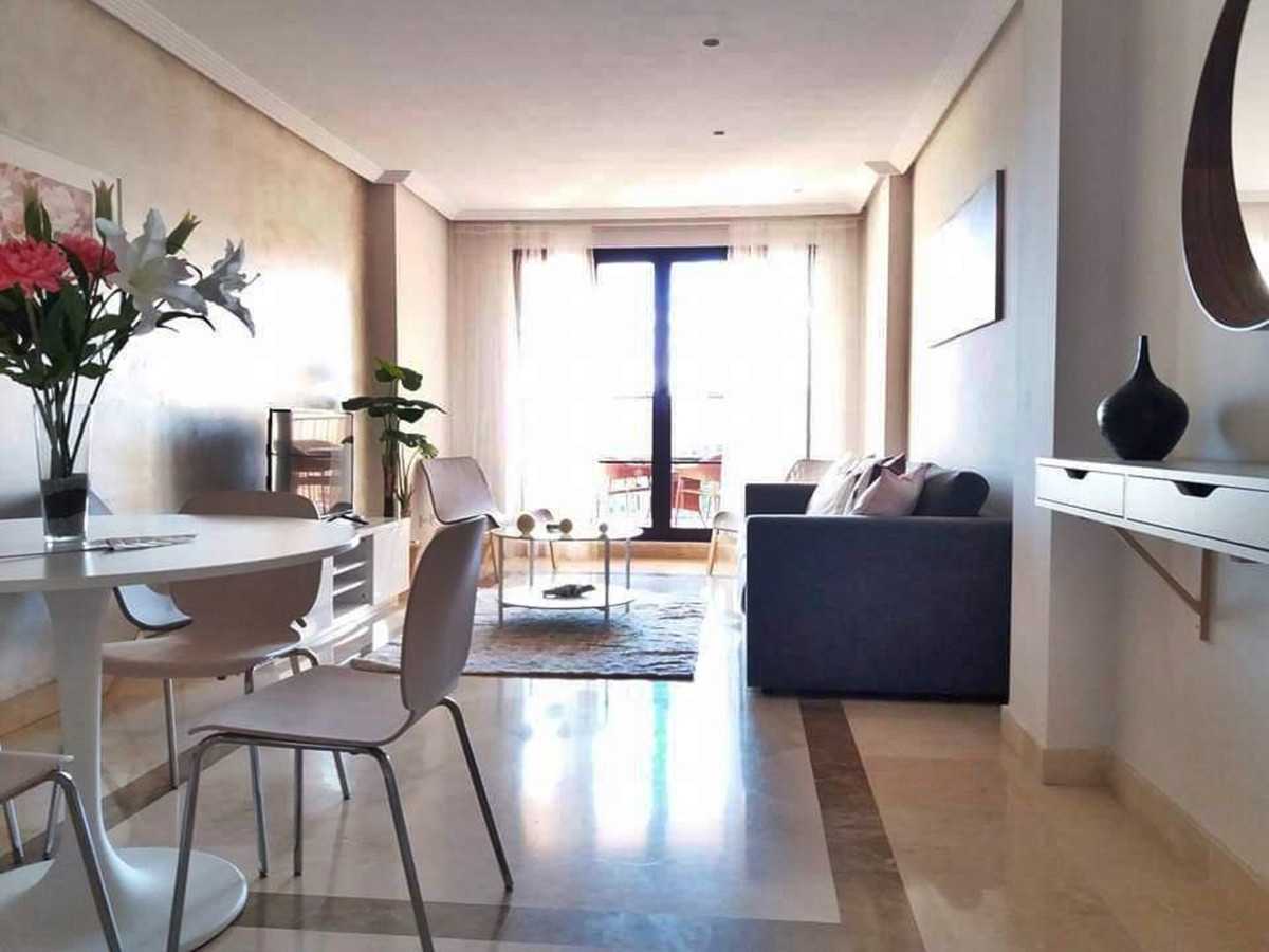 Condominium in Marbella, Andalucía 10156526