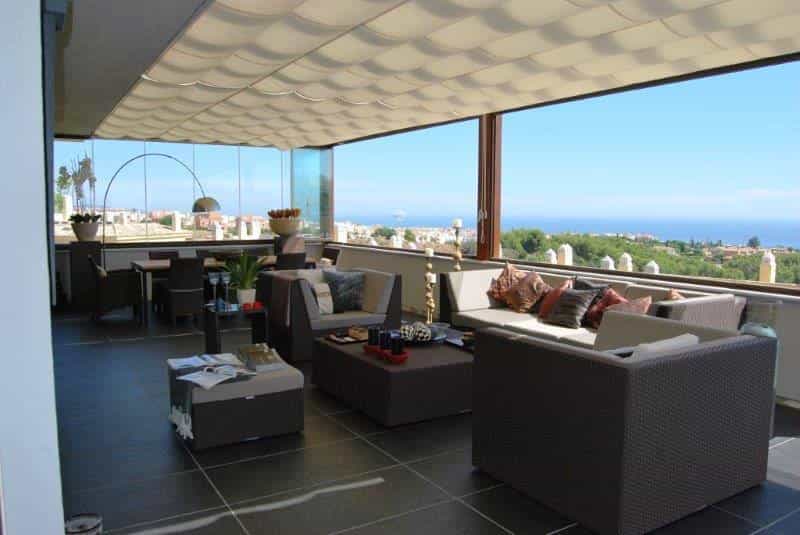 Condominium in Marbella, Andalusië 10156587