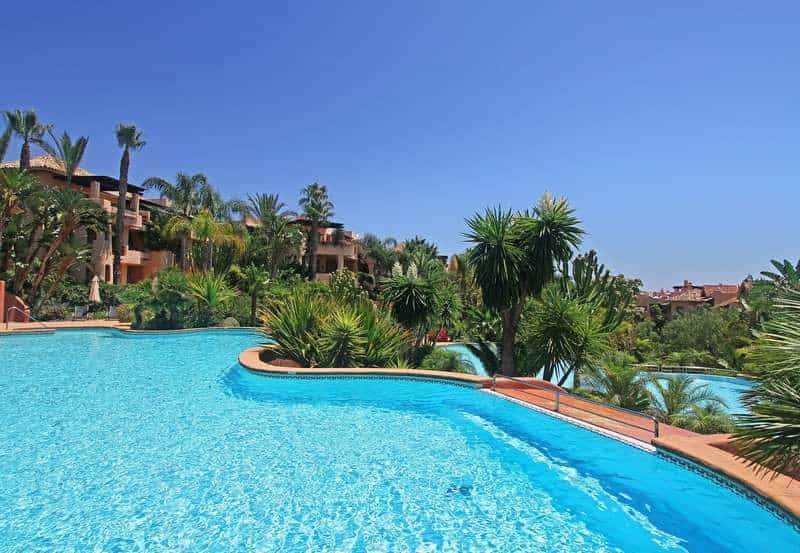 Eigentumswohnung im Marbella, Andalusien 10156588