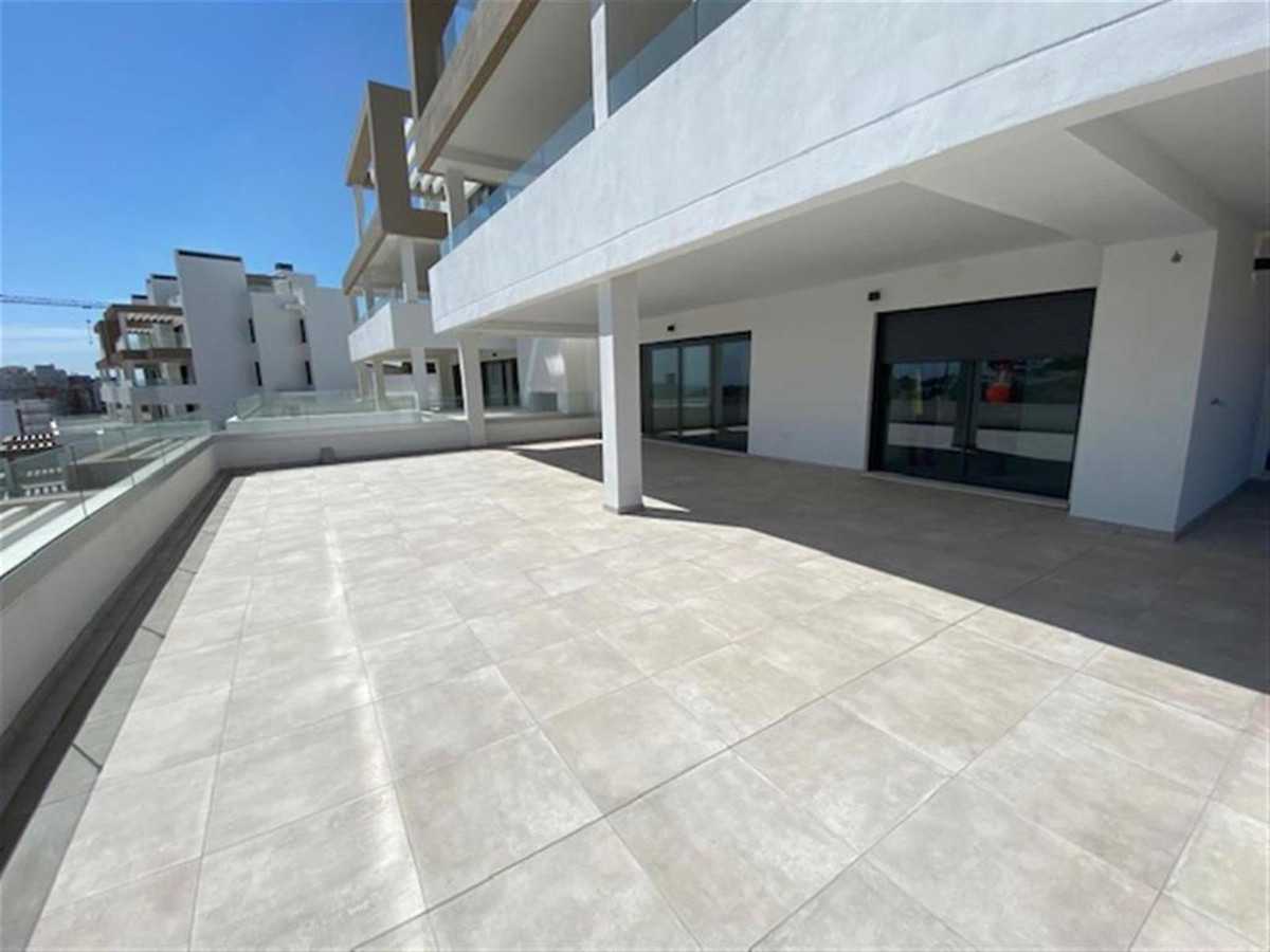 Condominium in Estepona, Andalusia 10156799