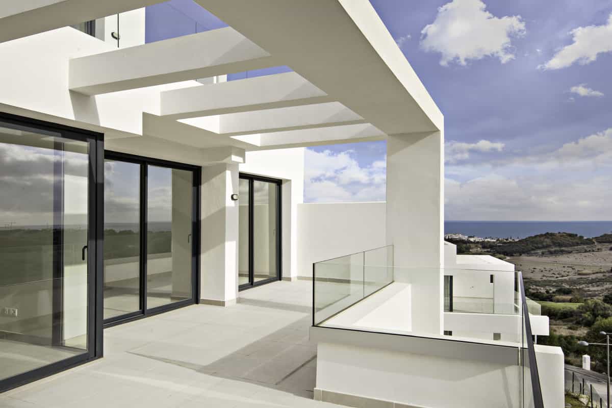 Condominium in Estepona, Andalusia 10157008