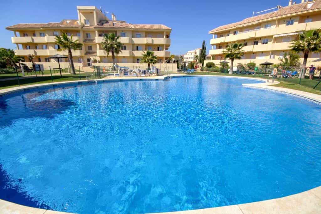 公寓 在 Puerto de la Duquesa, Andalusia 10157250