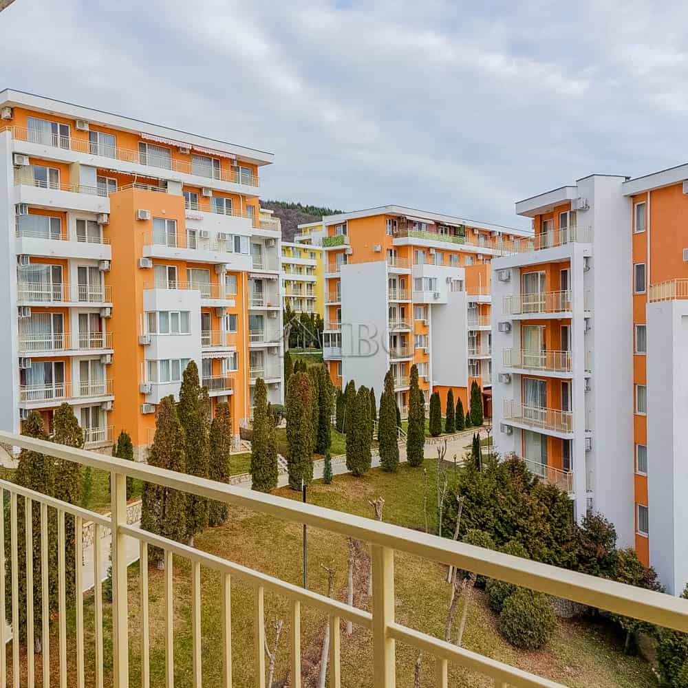 Condominium in Sveti Vlas, Burgas 10157471