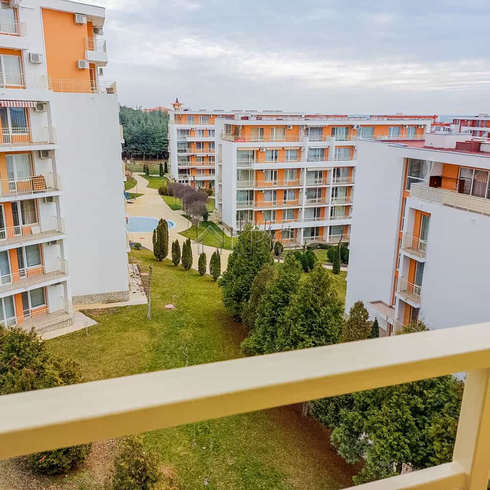 Condominium in Sveti Vlas, Burgas 10157471