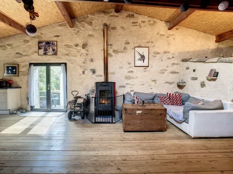 Dom w Lagrasse, Occitanie 10157485