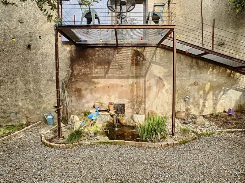 rumah dalam Lagrasse, Occitanie 10157485