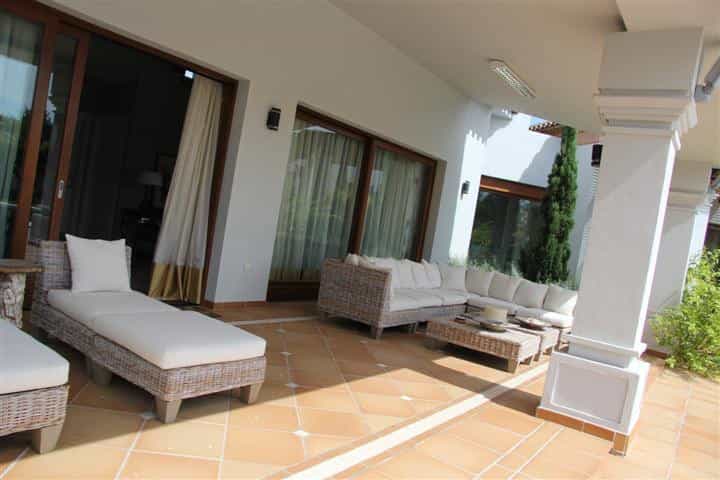 House in Marbella, Andalusia 10157588