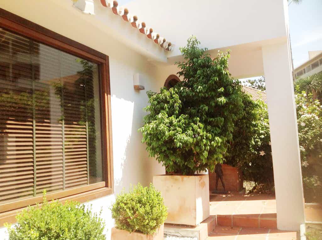 House in Marbella, Andalusia 10157606