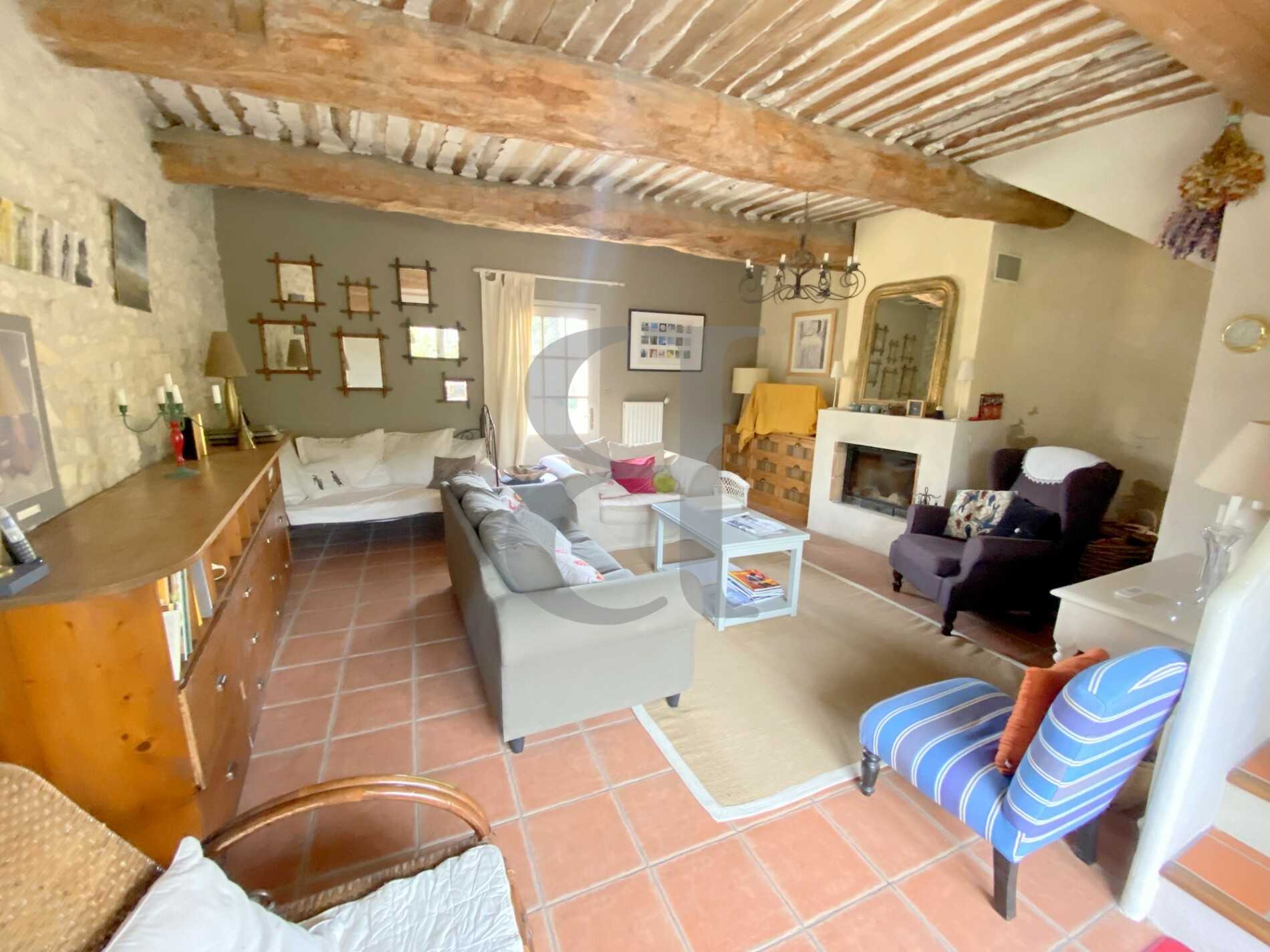 rumah dalam L'Isle-sur-la-Sorgue, Provence-Alpes-Côte d'Azur 10157663