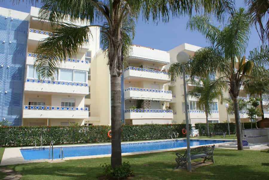 Condominium in Marbella, Andalusië 10157683