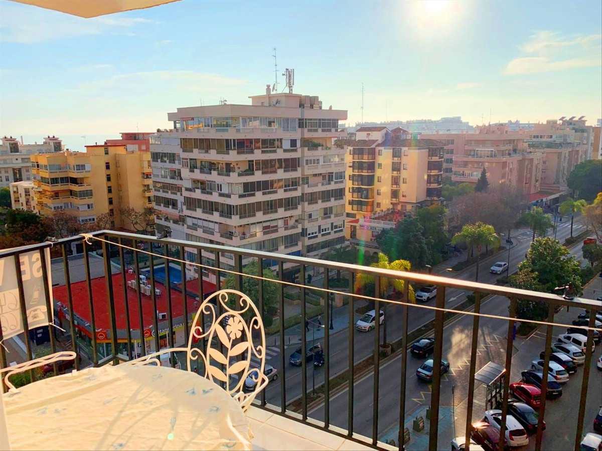 Condominium in Marbella, Andalusia 10157739